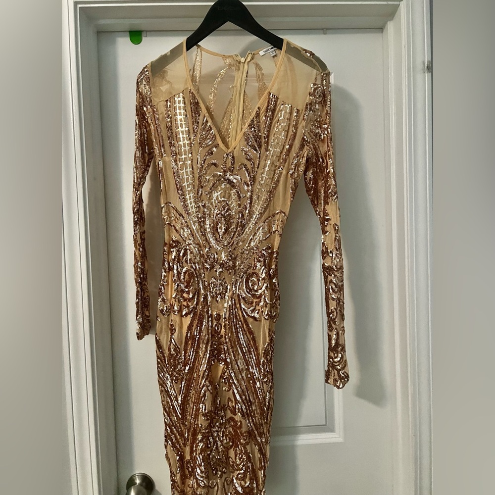 Fashion Nova Gold Sequin mini dress. Great part dress! Size L